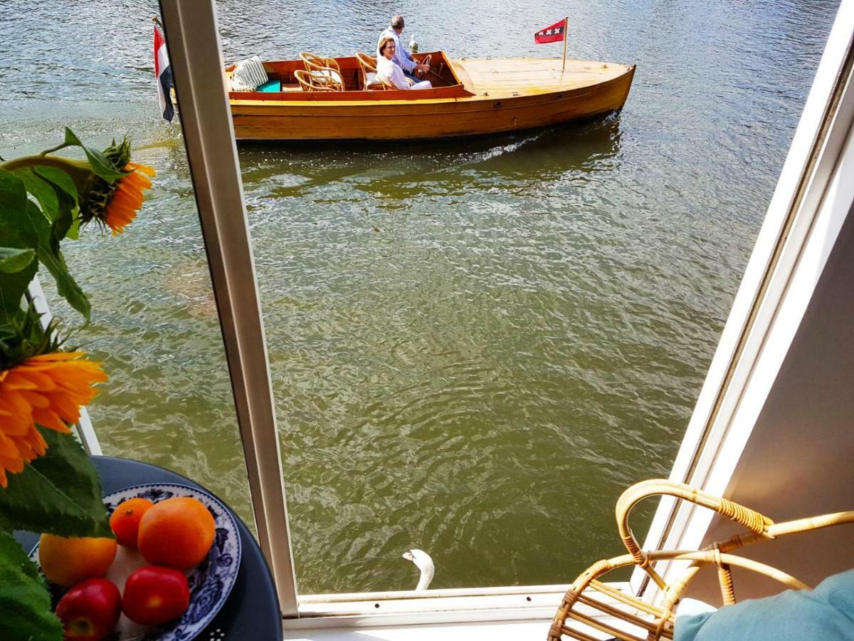 Houseboat Concordia B&B Amsterdam Exterior photo